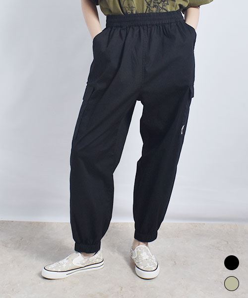 drug store's ブタ刺繍 ゆったり カーゴパンツ