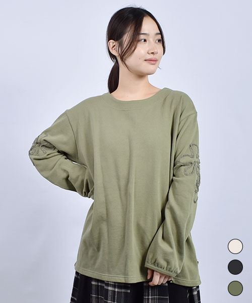 drug store's 裏毛 袖花刺繍 Aライン トレーナー