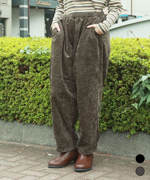 D.S.CLUB ブタ刺繍 ベロア パンツ